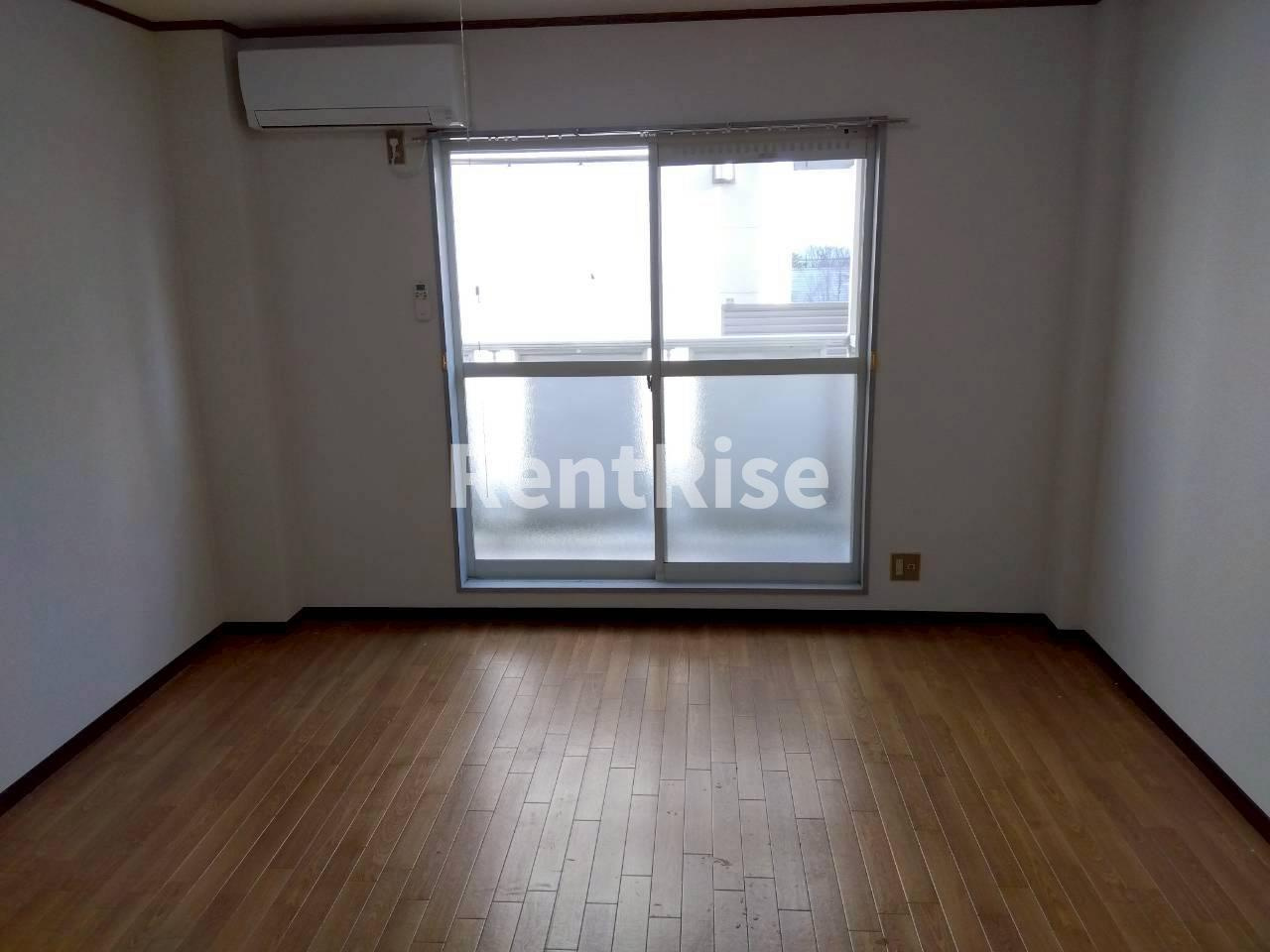 SurplusOne大島のエントランス