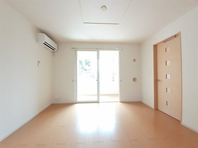 グランＭＩＫＩ　常盤台の居間・リビング|こちらの居間で趣味の時間をお楽しみください