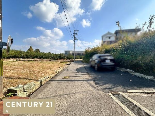 海南市九品寺　土地の前面道路含む現地写真