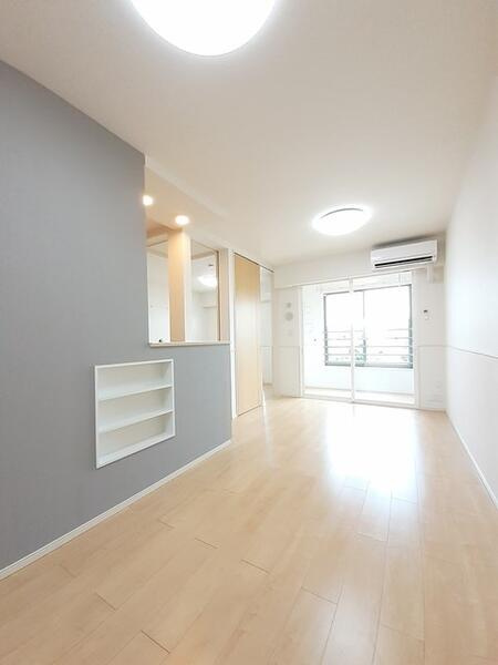 シルバーストーン２の居間・リビング