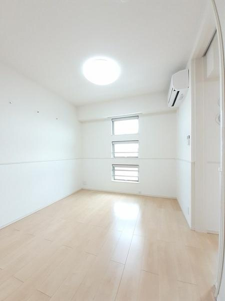 シルバーストーン２の洋室