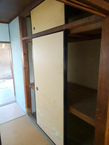 大阪市大正区平尾４丁目の事務所の収納|たっぷり収納！