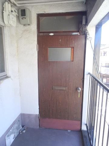 大阪市大正区平尾４丁目の事務所の玄関|★玄関扉★