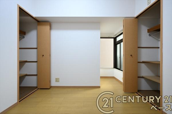 ローレルコート国分旭ヶ丘の収納|■現地撮影写真■収納スペース付きで整理整頓も楽々！