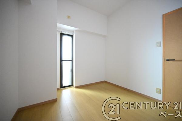 ローレルコート国分旭ヶ丘の洋室|■現地撮影写真■明るい雰囲気の洋室です！