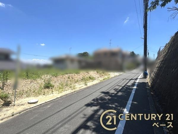 生駒郡斑鳩町稲葉西２丁目の売地の前面道路含む現地写真|■現地撮影写真■