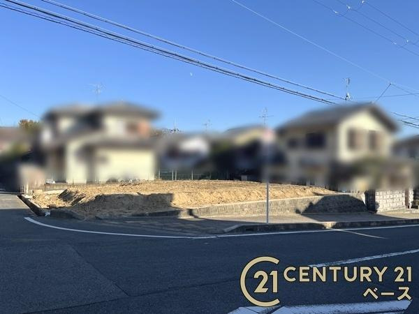 生駒郡三郷町美松ケ丘東２丁目の売地の外観|■現地撮影写真■二方角地＋前面道路広々で開放感があります！お気軽にお問い合わせください！