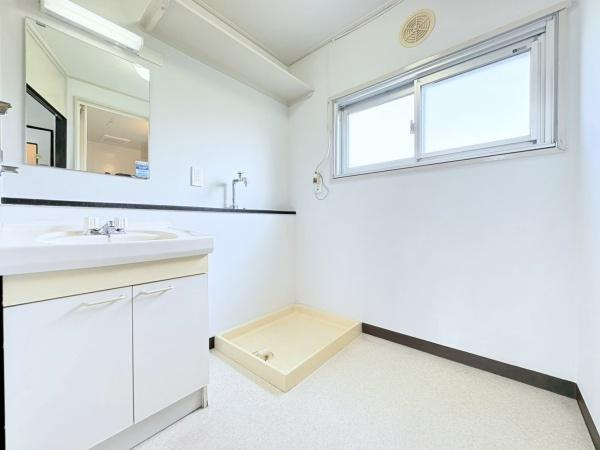 三ツ池ハイツC棟の独立洗面台