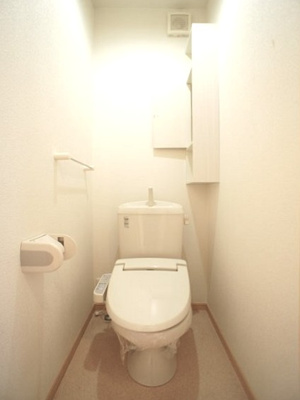 【トイレ】 | デスパシオＤ | 温水洗浄暖房便座機能付きです♪