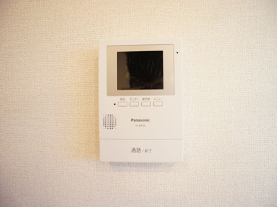 【セキュリティ】 | Ｎ－１Ｂ | 訪問者の確認ができるTVドアホン付きです♪