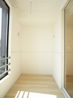 【バルコニー】 | Ｎ－１Ｂ | 日当たり良好！お洗濯物がたくさん干せます♪