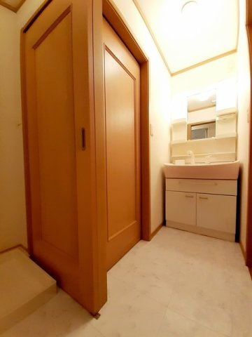 カーサ・ミーテＤの洗面所