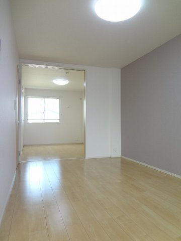 スモールウッズタウンＴＯＭＯⅢのその他