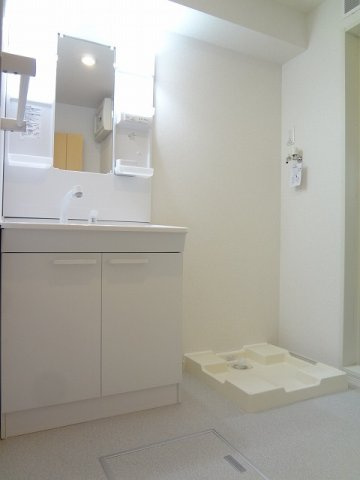 スモールウッズタウンＴＯＭＯⅢの洗面所