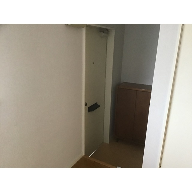 松下コーポの玄関