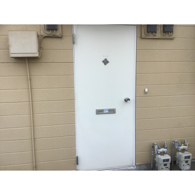 松下コーポの玄関