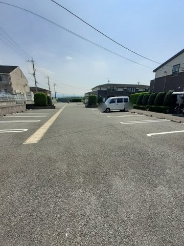 ＩＬ　ＰＲＡＴＯ　Ⅲの駐車場