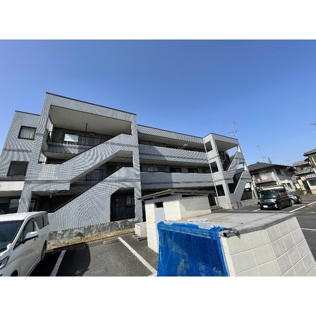 チェリーツリーパークマキの外観