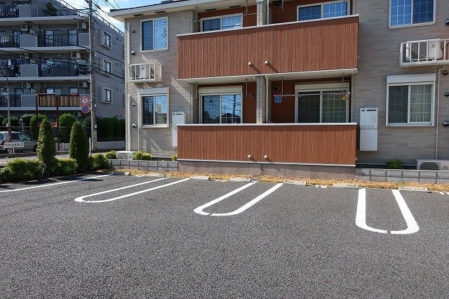 カリーノⅠの駐車場