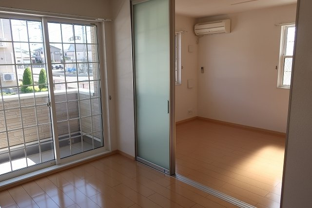 カリーノⅠの居間・リビング