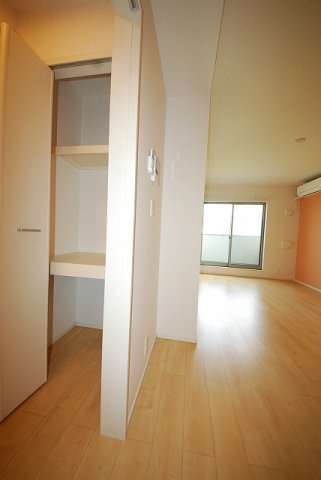 ＲＥＳＴ　ＷＯＯＤ　２の設備