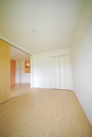 ＲＥＳＴ　ＷＯＯＤ　２の内装