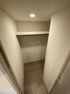 【洋室】 | コンフォリア・リヴ北久宝寺Q | コンフォリア・リヴ北久宝寺Q　クローゼット