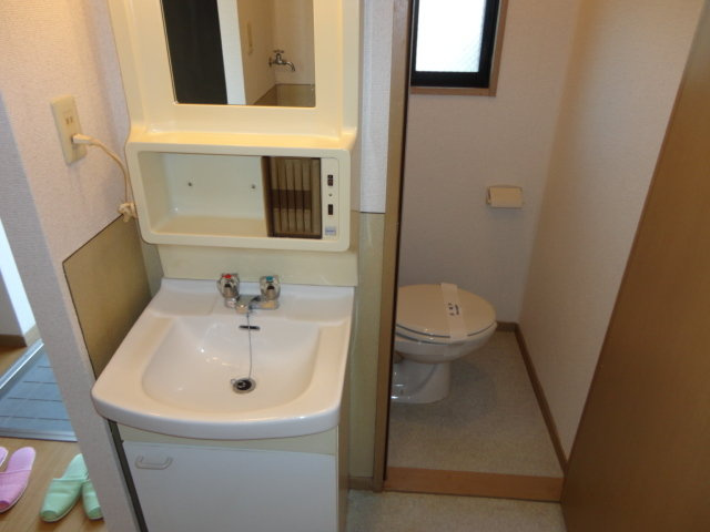 サンコートD棟の浴室