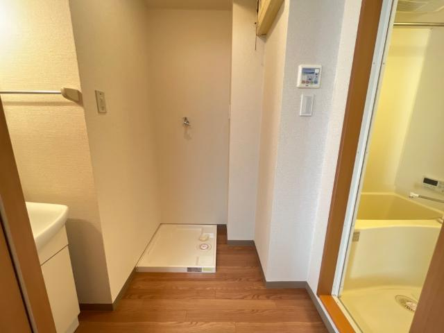 ルミエール　シャトーのその他|洗濯機置場