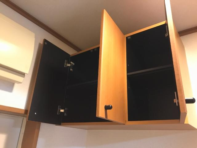 グランデール岩塚の収納|下駄箱上部