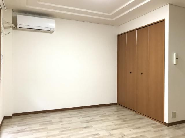 グランデール岩塚の設備|洋室