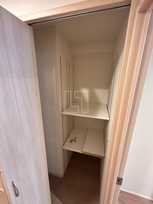 【収納】 | ハイデンス梅ヶ枝 | ハイデンス梅ヶ枝　物入