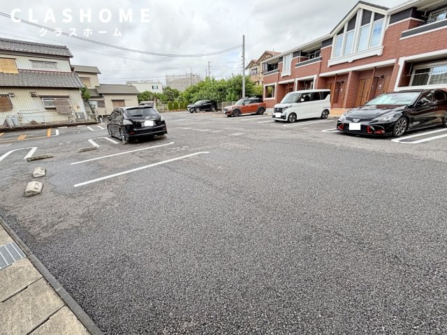 プロムナード小深田　　 刈谷市近郊の賃貸はクラスホーム刈谷店の駐車場