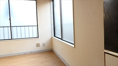 平井三松ハイムの居間・リビング|使いやすい居間です