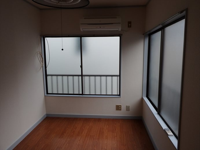 平井三松ハイムの居間・リビング|ゆったりとした居間です