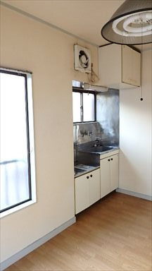 平井三松ハイムの居間・リビング|こちらの居間で趣味の時間をお楽しみください