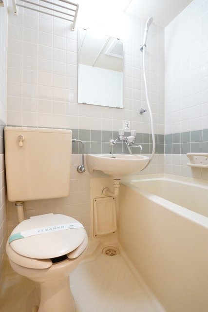 日神パレス西台第３の浴室|ゆったり過ごせるお風呂です