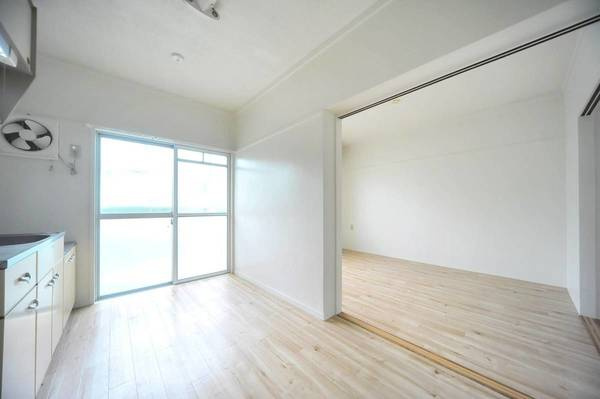 ビレッジハウス下島第二2号棟の居間・リビング|ビレッジハウスの同一物件・同一タイプの間取りの写真です