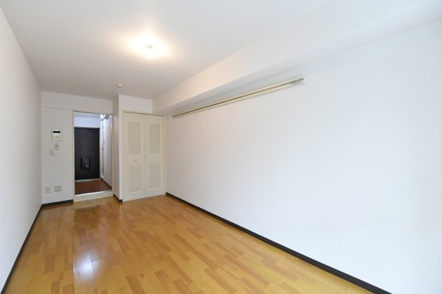 ドム雪ケ谷大塚の洋室|使い勝手のいい洋室です