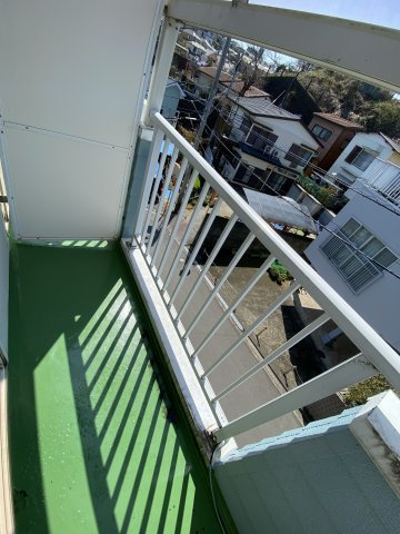鎌谷町パレスⅠのバルコニー|お洗濯にも便利なバルコニー付き