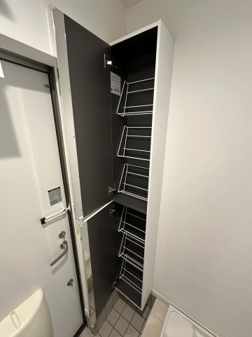 ベイルーム関内の収納|ちょっとした収納スペースも充実しています