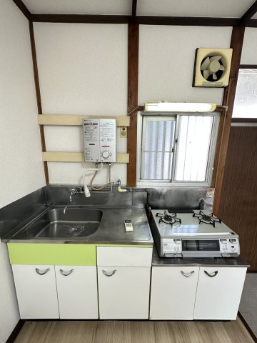 六ツ川サトーハウスのキッチン|お料理しやすいキッチンです