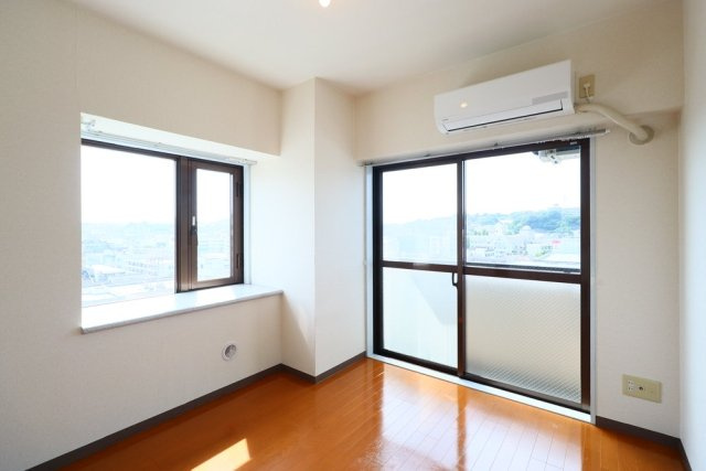 アーバンヒルズ吉野町の洋室|きれいな洋室です