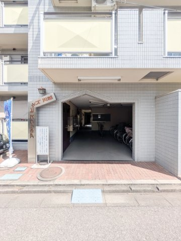 アネックスヒルズ川越のエントランス|毎日通るエントランスはこのようになっています