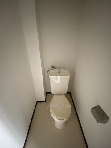 植田荘のトイレ|落ち着いたトイレです