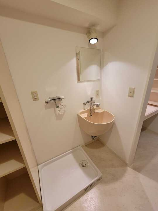 三鷹市下連雀３丁目の賃貸マンションの洗面所|コンパクトで使いやすい洗面所