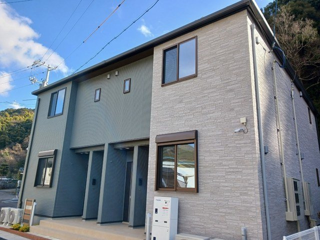 オンブラージュ　フォレスタ