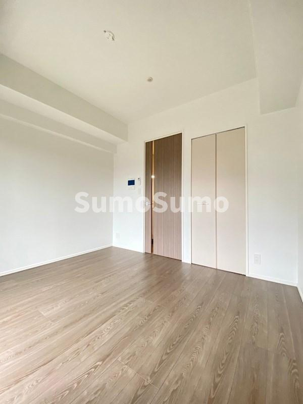 エンクレスト大手門GLOWの居間・リビング