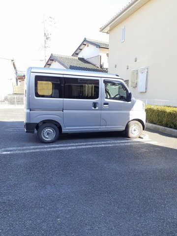 シャン・ド・フルールの駐車場