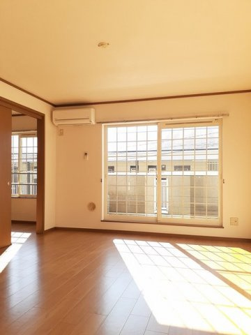 シャン・ド・フルールの居間・リビング